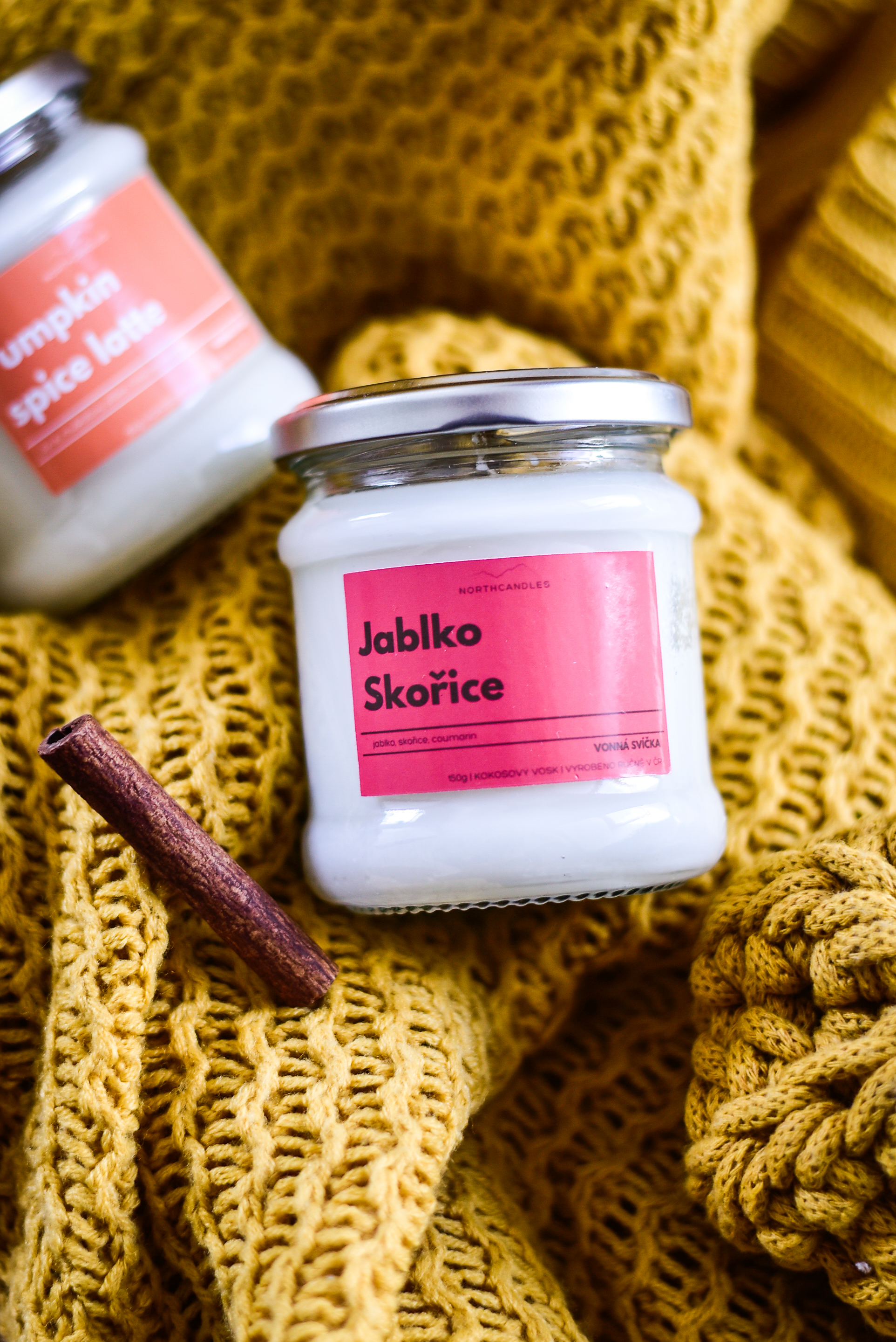 Svíčka JABLKO SKOŘICE 150g